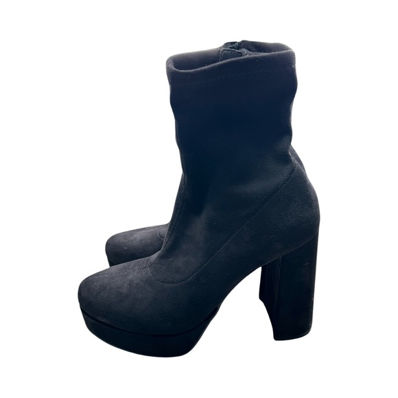 Madden Girl Platform Bootie Black Suede Size 9 - Picture 2 of 11